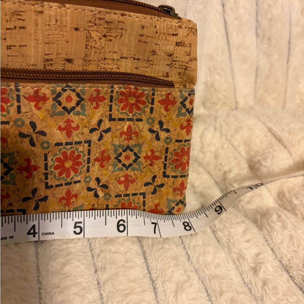 Floral Cork Wristlet Zip Pouch Vegan Eco Friendly Clutch - Picture 2 of 5